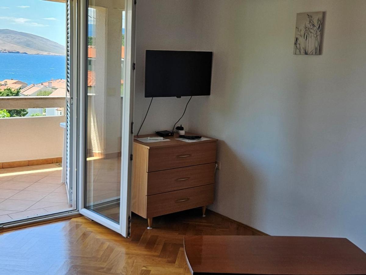 Apartments Trojak Башка Екстер'єр фото